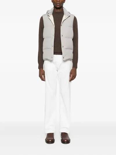 Eleventy Hooded Press-stud Fastening Gilet In Gray