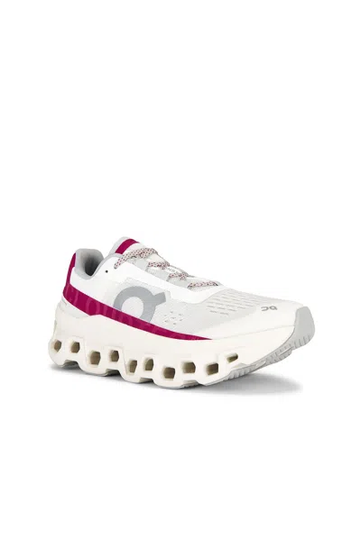 On Sneaker Cloud Mster In White