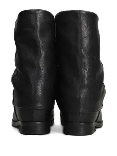 Julie Dee Leather Boots In Black