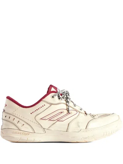 Balenciaga Hamptons Medium Worn-out Sneaker In White In Neutral