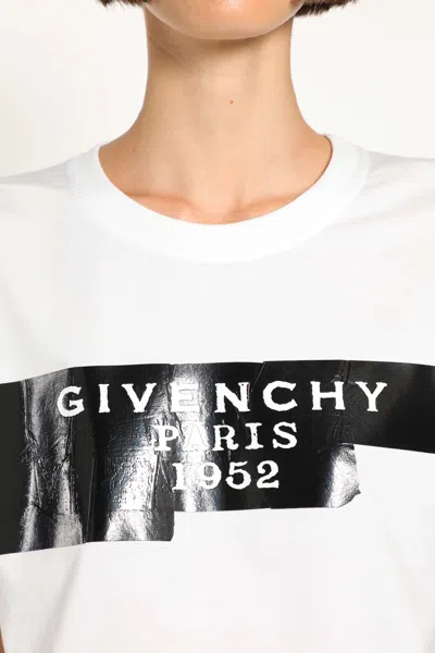 Givenchy T-shirt In White