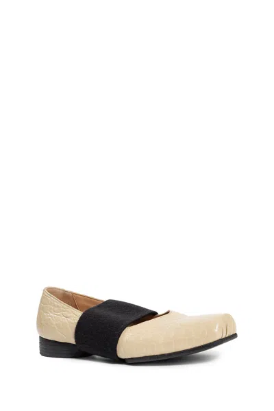 Uma Wang Ballet Flats With Elastic Band In Neutral