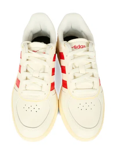 Adidas Originals Stripes Low Sneakers In Neutral