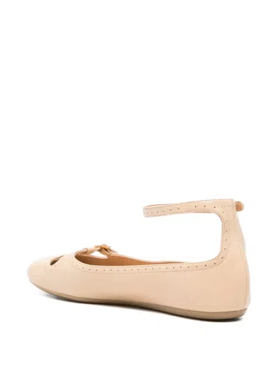 Chloé Leather Ballet Flats In Neutral