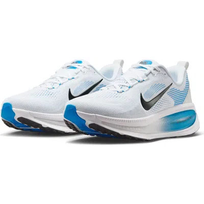 Nike Vomero 18 Running Shoe In White