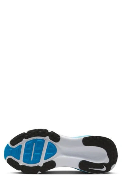 Nike Vomero 18 Running Shoe In White