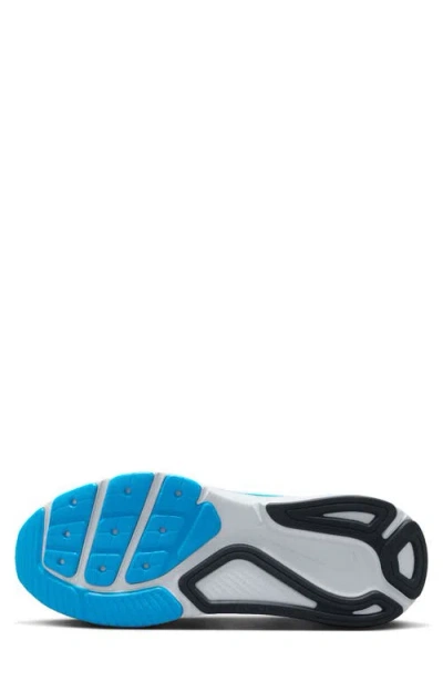 Nike Structure 26 Running Shoe In Multi