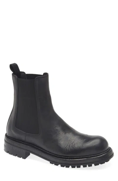 Dolce & Gabbana Chunky Sole Round Toe Ankle Boots In Black