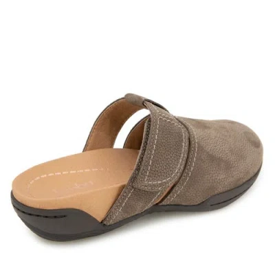 Jambu Women's Malia Casual Mule In Brown