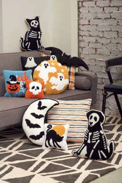 C & F Home C&f Home Pets Skeleton Shaped Hooked Pillows In Black