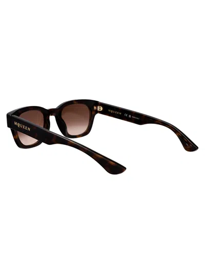 Alexander Mcqueen Alexander Mc Queen Round Sunglasses Am0530 S 002 In Brown