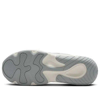 Nike (wmns)  Tech Hera 'photon Dust Sail Wolf Grey' In Multi