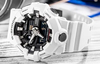 Casio G-shock Analog-digital 'white' In Metallic