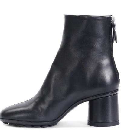 Agl Attilio Giusti Leombruni Agl Flat Shoes In Black