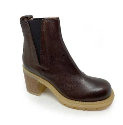 Agl Attilio Giusti Leombruni Brown Textured Leather Ankle Boot With Elastic Side Panels In Brown