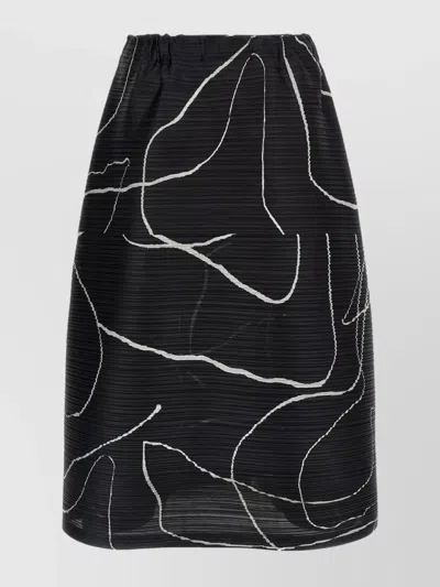 Issey Miyake Abstract Pattern Knee-length Skirt With Elastic Waistband In Black