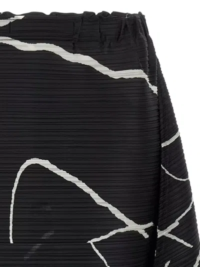 Issey Miyake Abstract Pattern Knee-length Skirt With Elastic Waistband In Black