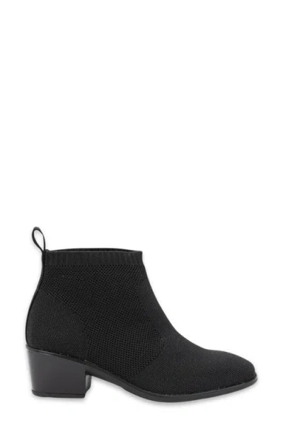 Naot Legacy Bootie In Black
