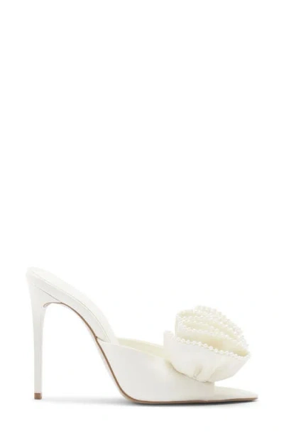 Steve Madden Affinity Slide Sandal In White