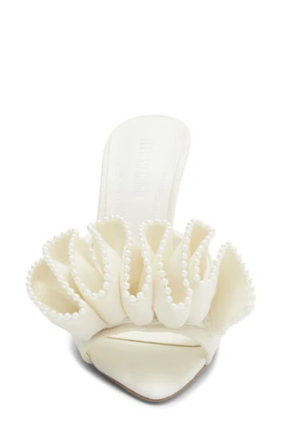 Steve Madden Affinity Slide Sandal In White