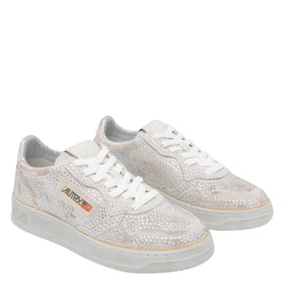 Autry Medalist Low Sneakers In Worn-out Effect Suede With Rhinestones In Neutral