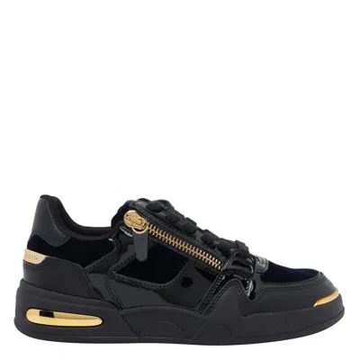Giuseppe Zanotti Round-toe Low-top Casual Shoes In Black