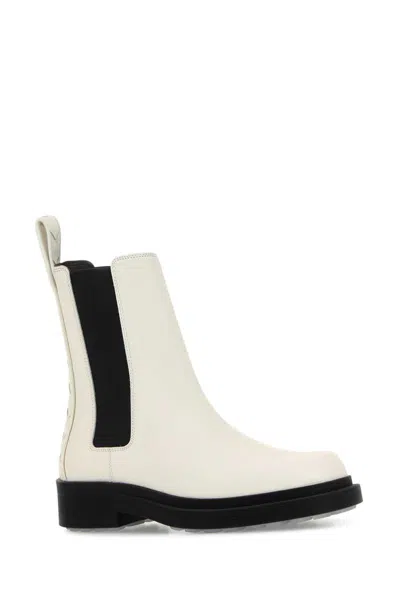 Bottega Veneta Women Ivory Leather Chelsea Ben Ankle Boots In White