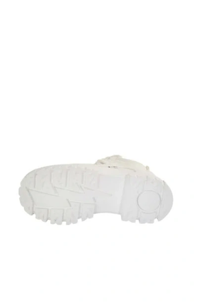 Buffalo Boots Aspha Nc Mid Flat Cut Bootie In White