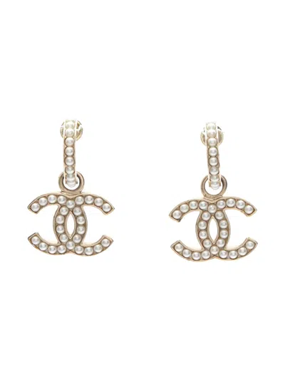 Pre-owned Chanel 1986-1988 Coco Mark Faux-pearl Earrings In Gold
