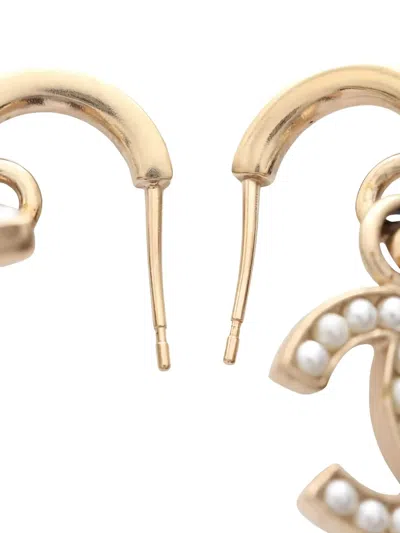 Pre-owned Chanel 1986-1988 Coco Mark Faux-pearl Earrings In Gold