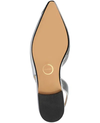 Journee Collection Journee Women's Daphnne Flats In Silver