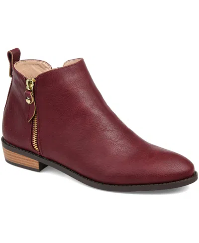 Journee Collection Womens Ellis Stacked Heel Booties In Burgundy