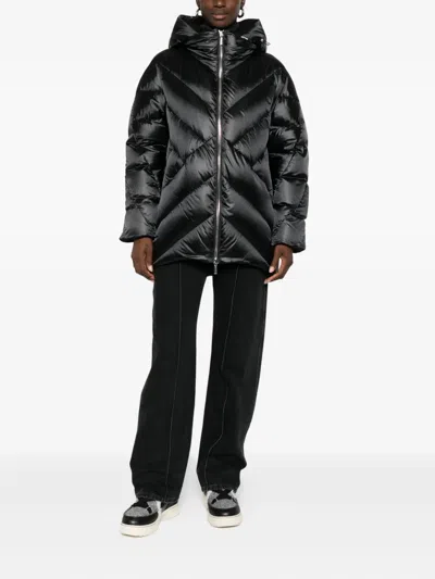 Moorer Wanita Down Jacket With Distinctive Quilted Design In Black