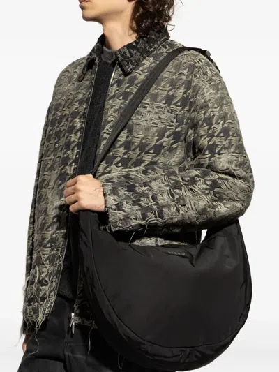 可调式肩带单肩包