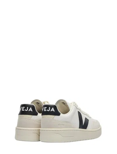 Veja V-90 Trainers, Size 7 In Neutral