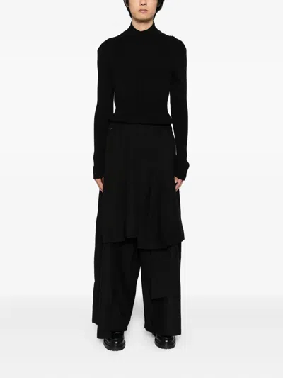 Songzio Cut-out Trousers In Black