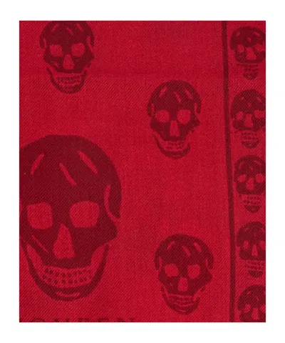 Alexander Mcqueen Skull Pattern Scarf In Red