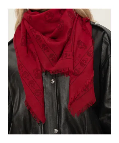 Alexander Mcqueen Skull Pattern Scarf In Red