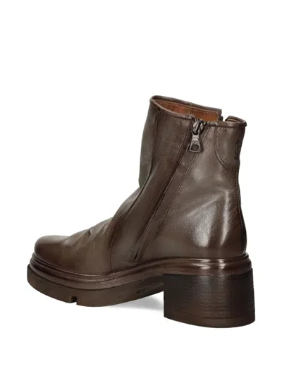 As98 Zip Leather Boot In Brown