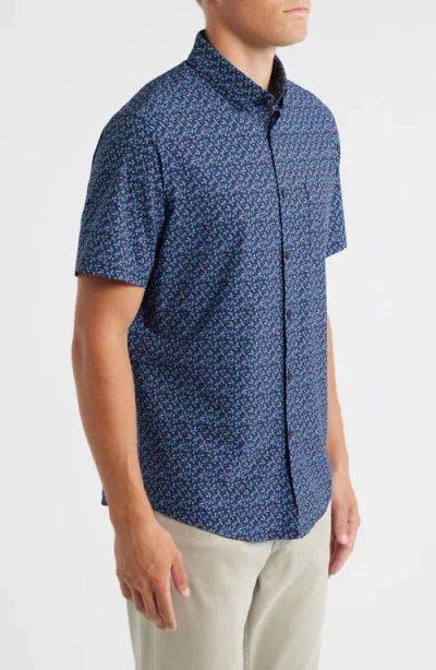 Mizzen + Main Mizzen+main Leeward Trim Fit Short Sleeve Performance Button-up Shirt In Multi
