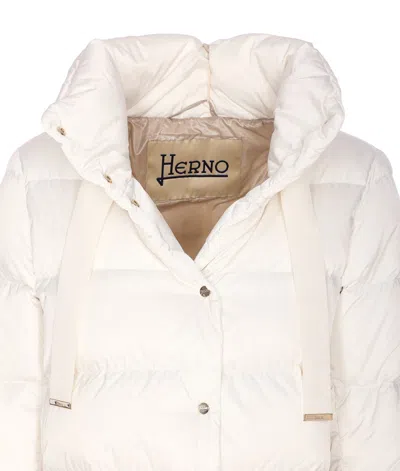 Herno Quilted Cape Jacket High Collar In White