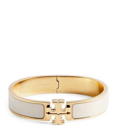 Tory Burch Kira White Bracelet With Logo Plaque Closure In 18k Gold-plleated Brass Blend Woman In Gold