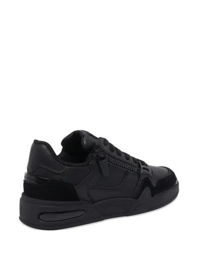 Giuseppe Zanotti Round-toe Low-top Casual Shoes In Black