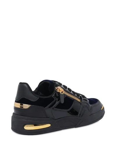 Giuseppe Zanotti Round-toe Low-top Casual Shoes In Black