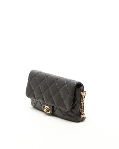 Pre-owned Chanel 19 Medium Shoulderbag In Black