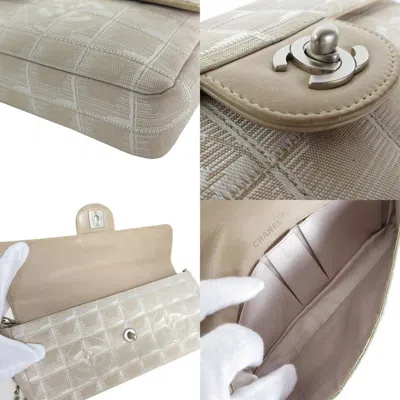 Pre-owned Chanel Beige New Travel Line Shoulder Bag ()