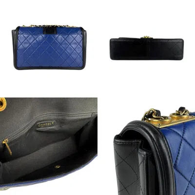 Pre-owned Chanel Black Blue Leather Shoulder Bag ()