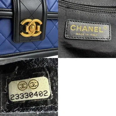 Pre-owned Chanel Black Blue Leather Shoulder Bag ()