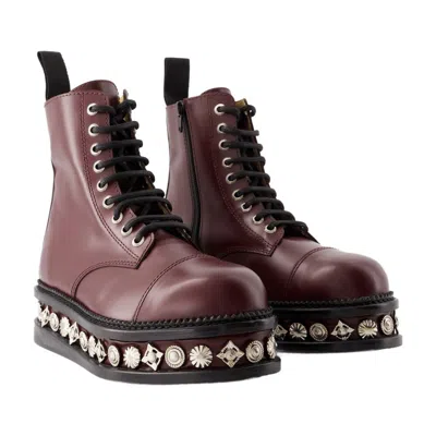 Toga Stud-embellished Leather Boots In Burgundy