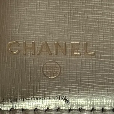 Pre-owned Chanel Gold Leather Long Wallet (bi-fold) ()